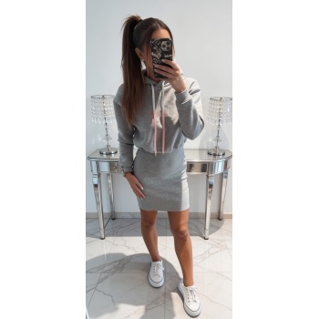 halldress.jpg