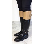 Camel/black rubber boots