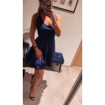 Tumesinine kahe satsiga kleit